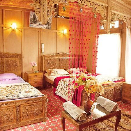 New Bul Bul Group Of Houseboats Srinagar Hotel Durgjan Bagian luar foto