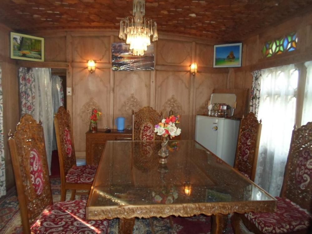 New Bul Bul Group Of Houseboats Srinagar Hotel Durgjan Bagian luar foto