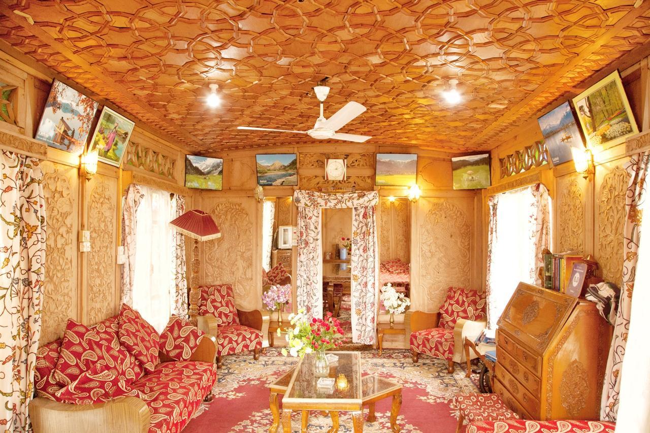 New Bul Bul Group Of Houseboats Srinagar Hotel Durgjan Bagian luar foto
